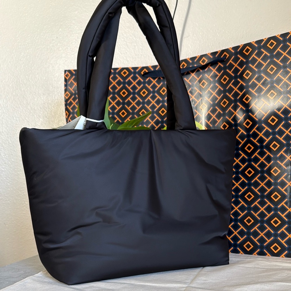 NWT Tory Burch 167626 Britten Nylon Puffy Tote Black Silver Logo Bag - Picture 3 of 12